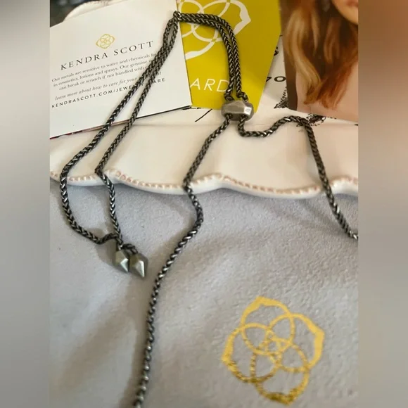 Kendra Scott Lucy Antique Silver Chain Chocker Necklace - Picture 3 of 3